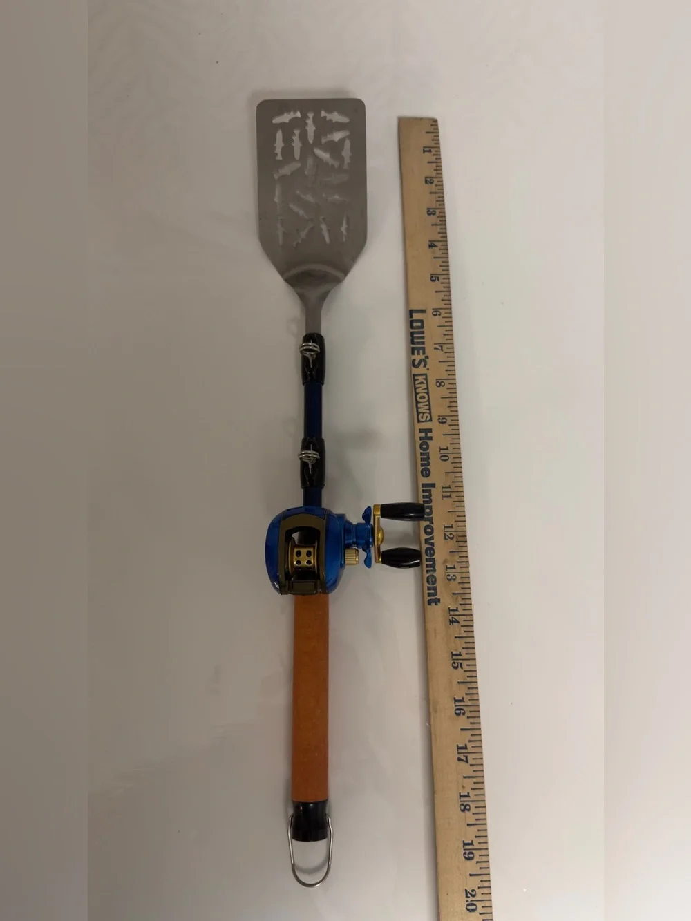 Gibson Enterprises Bait Cast Fishing Pole BBQ Spatula
